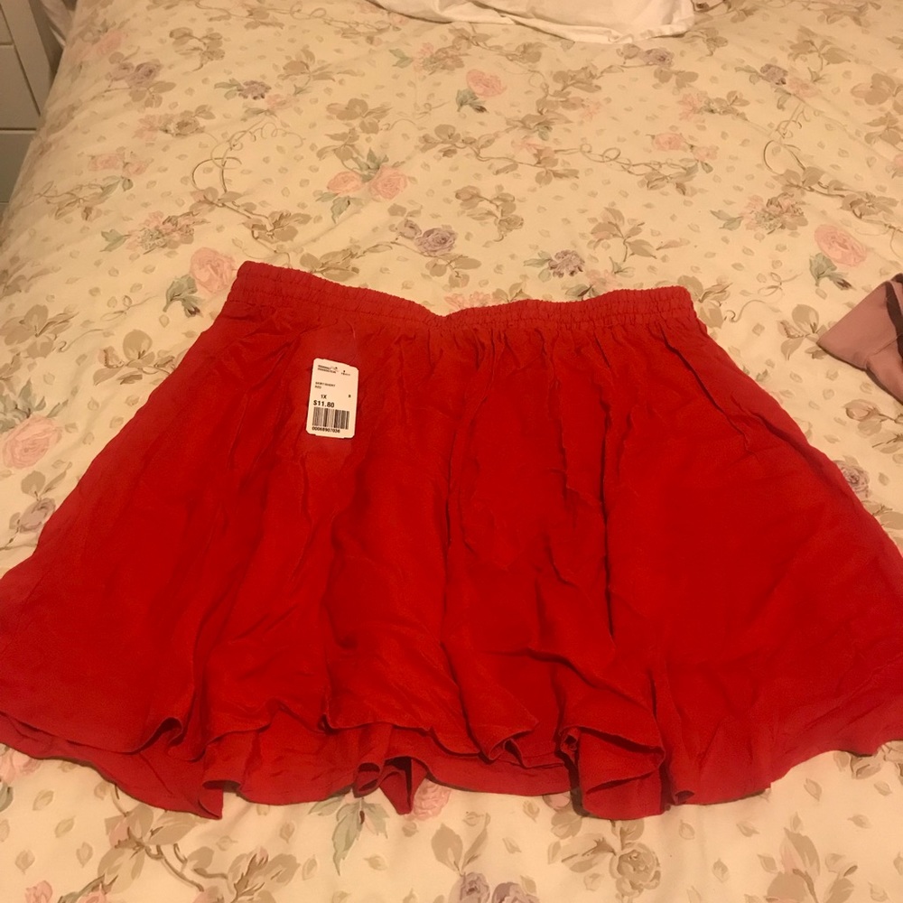 RED FOREVER 21 SKIRT-NWT